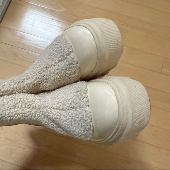 SOREL X Caribou Waterproof Chelsea Boot in  Bleached Ceramic/ Oatmeal - Picture 9 of 14